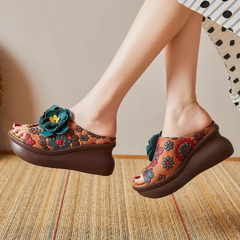 DRKANOL Summer Outside Wedges Slippers Women Printing Flowers Genuine Leather Peep Toe Platform Slippers Rthnic Style Slides