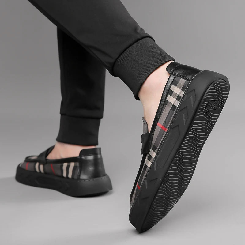 Men's Loafers Casual Shoes Retro Slip on Thick Sole Anti Slip Fashion Breathable Leather Shoes High Quality Office Party Shoes