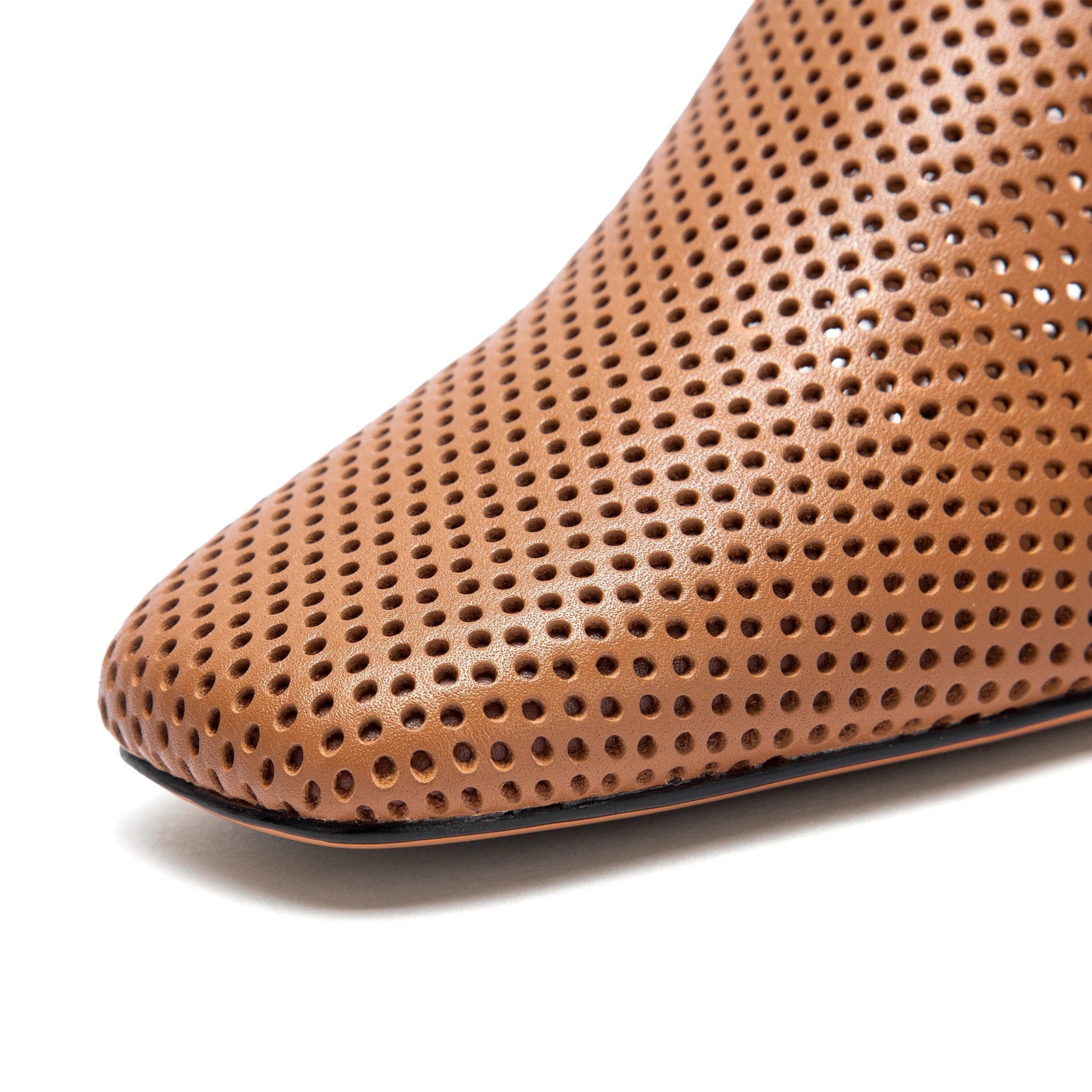 Luxury brand women's shoes summer sandals leather medium high heel hollow breathable temperament girls shoes 35-40 yards