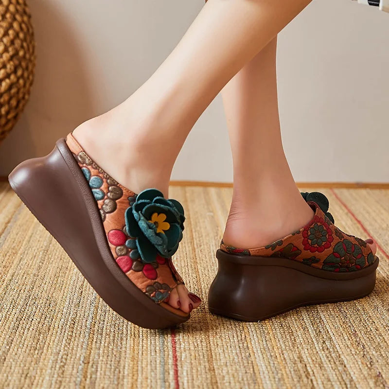 DRKANOL Summer Outside Wedges Slippers Women Printing Flowers Genuine Leather Peep Toe Platform Slippers Rthnic Style Slides