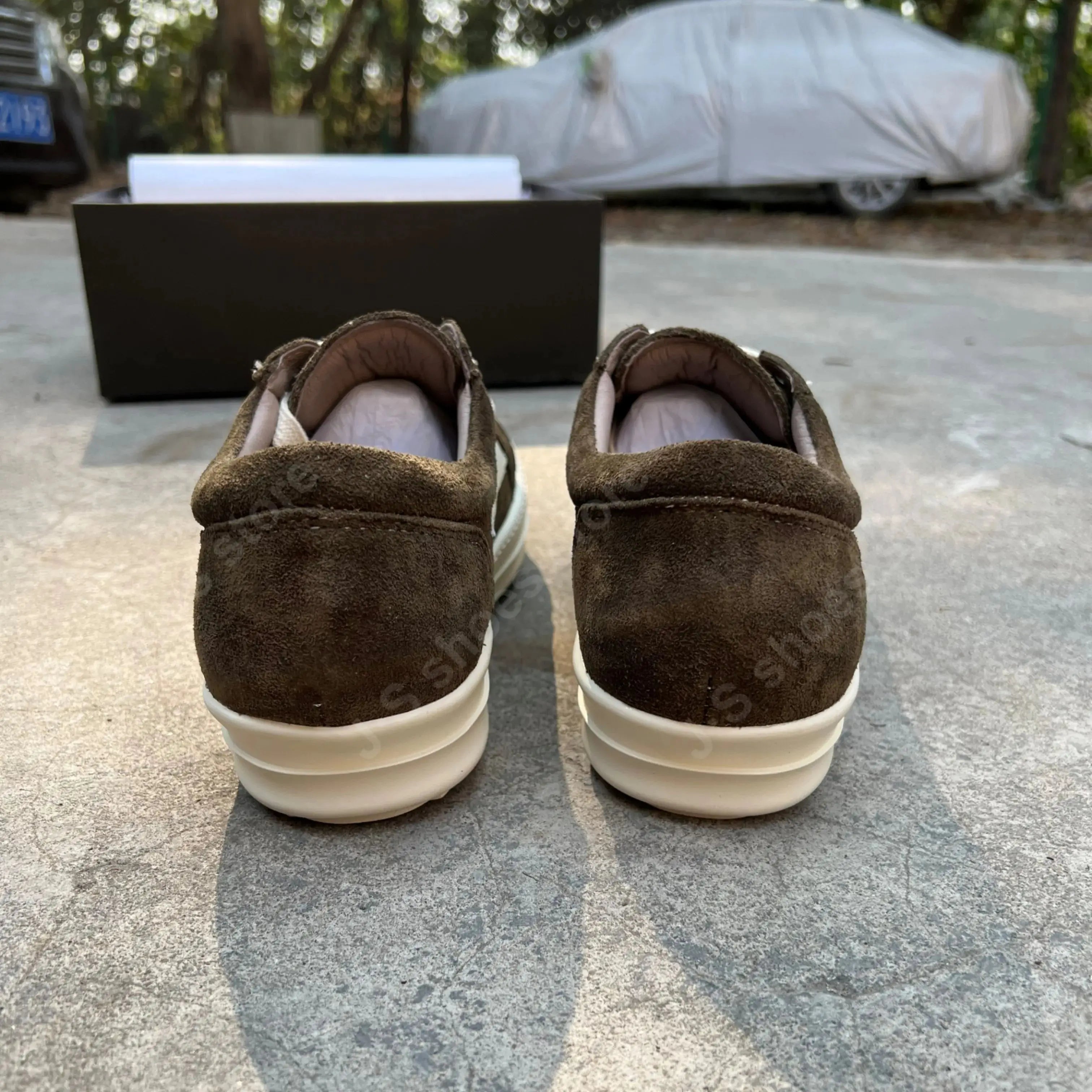 Ro Men Brown Suede Shoe Outoor Low Top Casual Shoes White Leather Lace Up Women Sneaker Design Boot Cow Suede Flat Sneakers