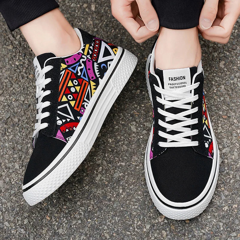 STRONGSHEN Men Casual Shoes Sports Running Shoes Canvas Geometric Style Lace-Up Sneakers Fashionable Graffiti Print Skate Shoes
